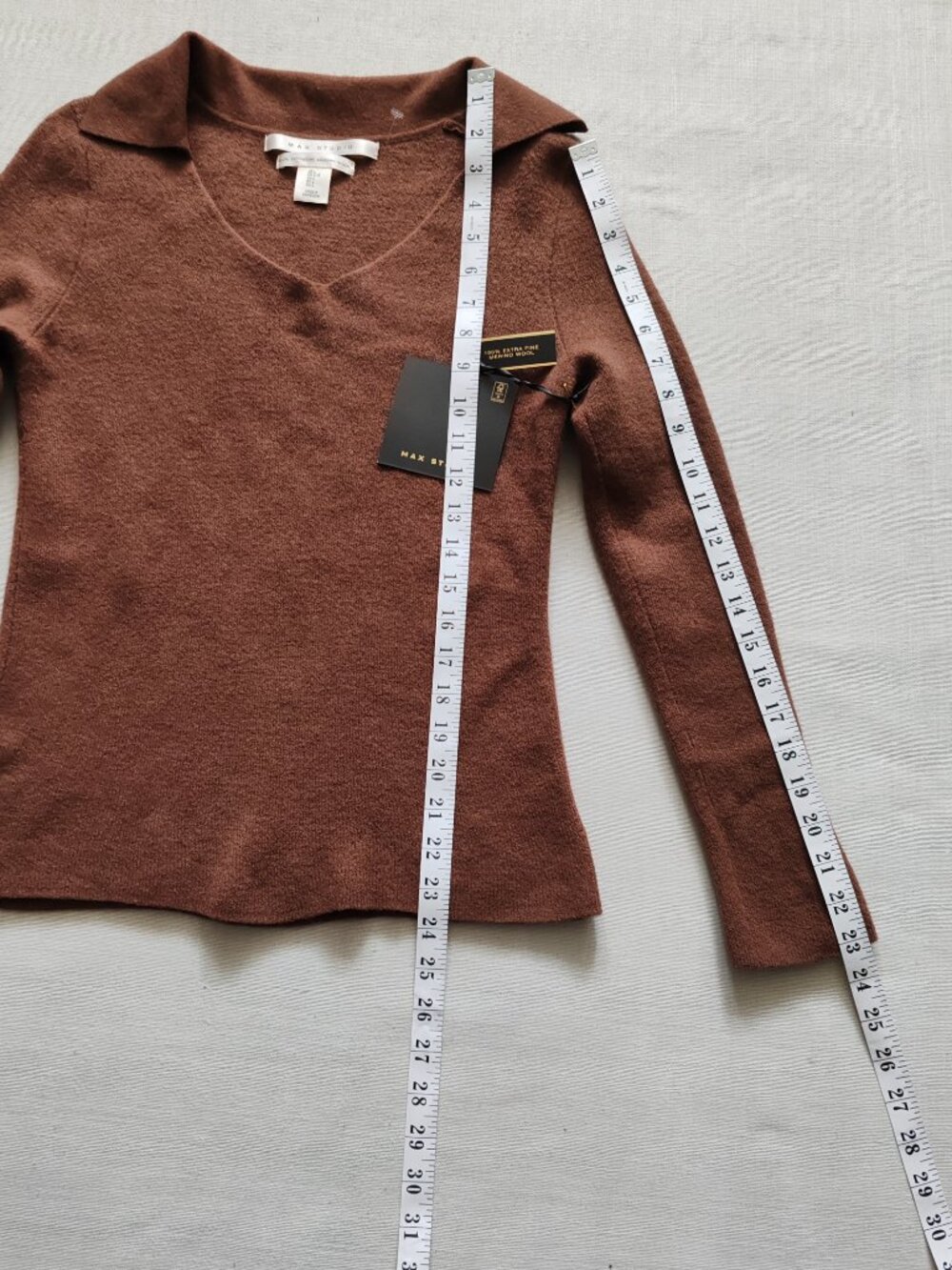 Max Studio Brown V-Neck Ribbed Sweater - Picture 7 of 10
